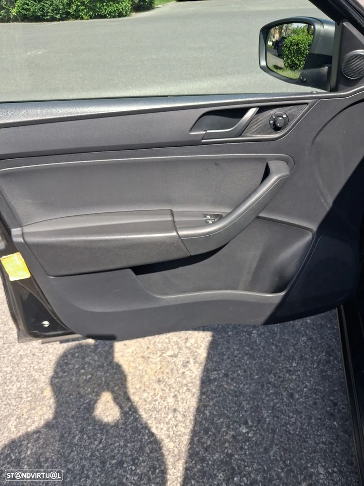 Skoda Rapid 1.6 TDI Edition - 13