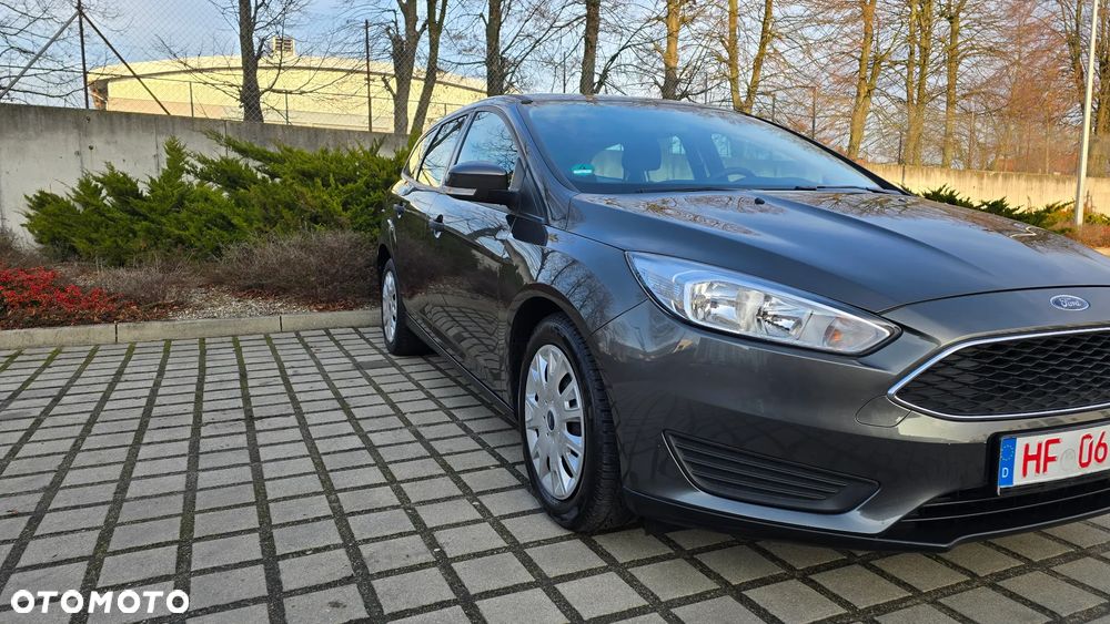 Ford Focus - 35
