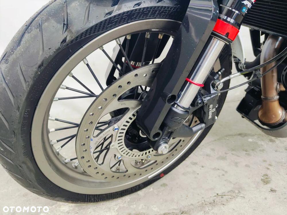 Husqvarna Vitpilen - 20