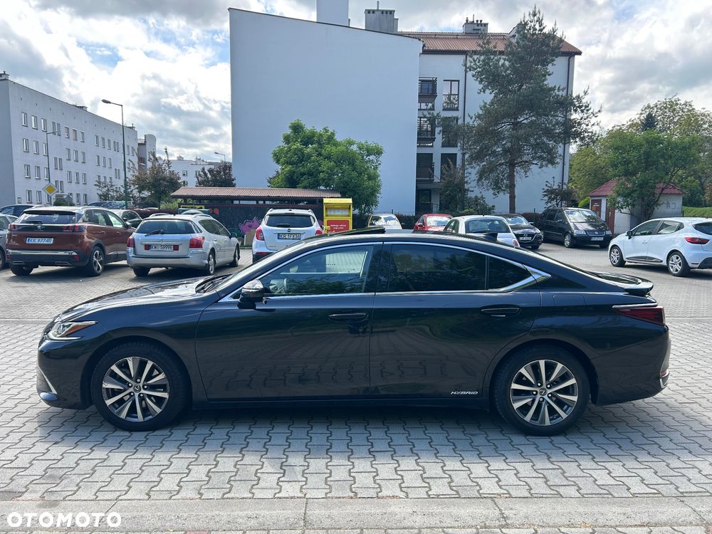 Lexus ES 300h Elegance - 4