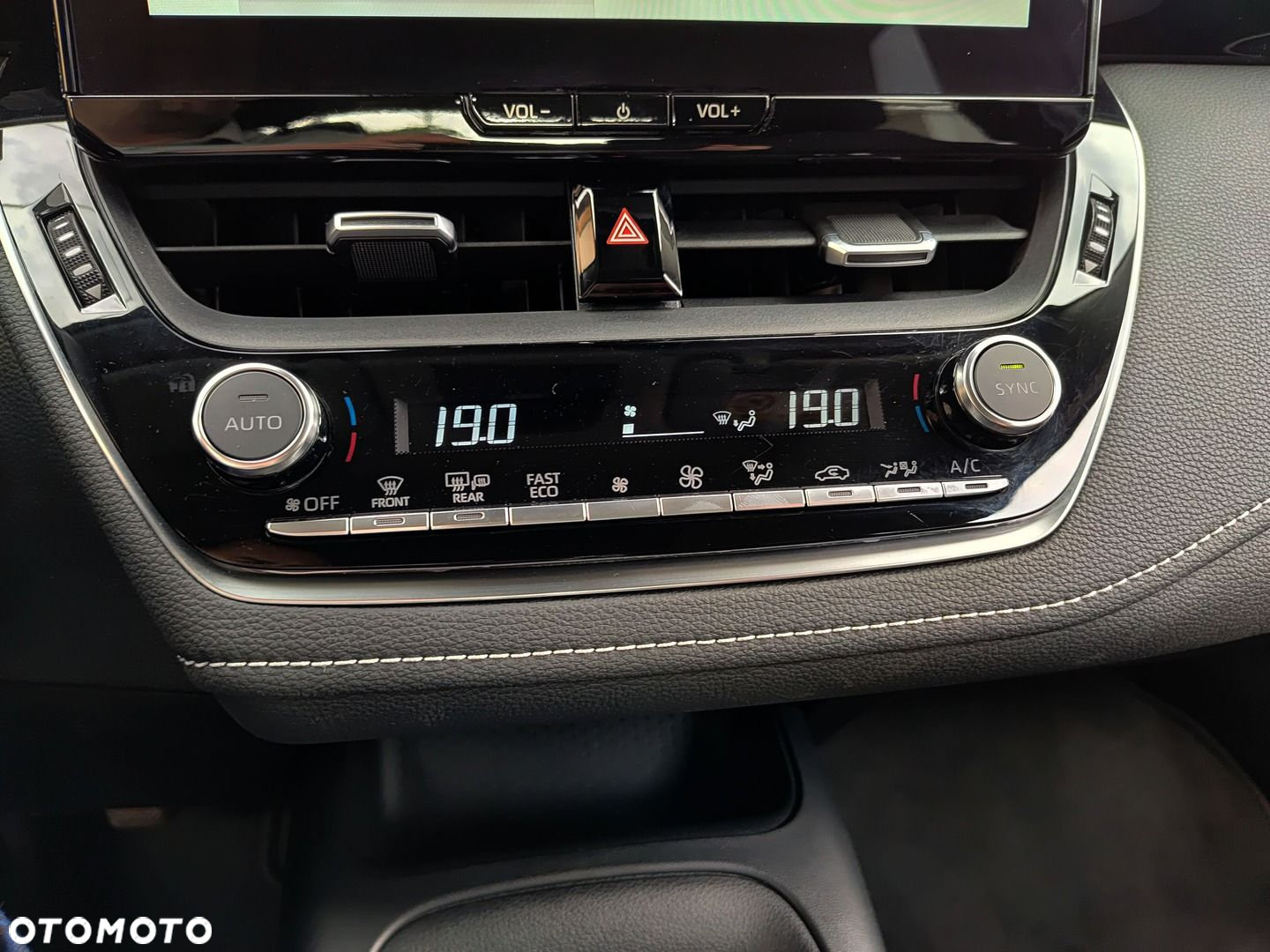 Toyota Corolla - 16