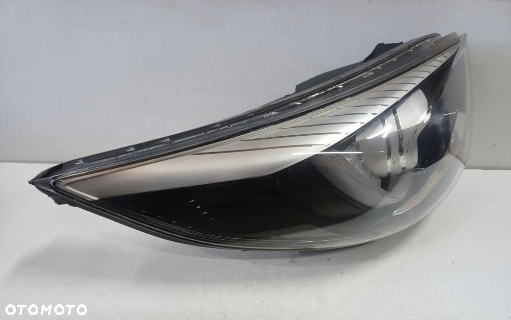 lampa prawy przod kia picanto III 3 17- europa - 3