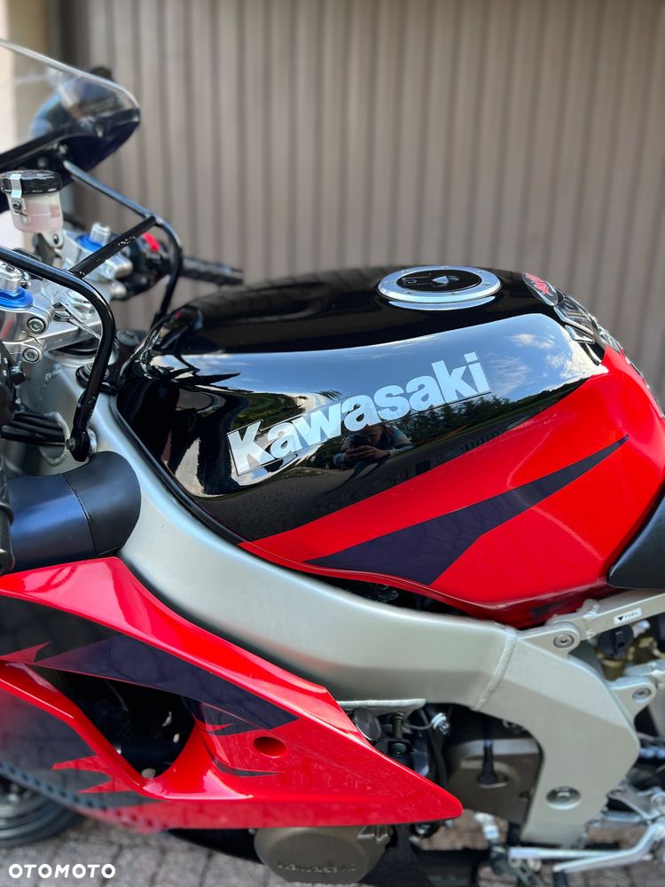 Kawasaki ZX - 22