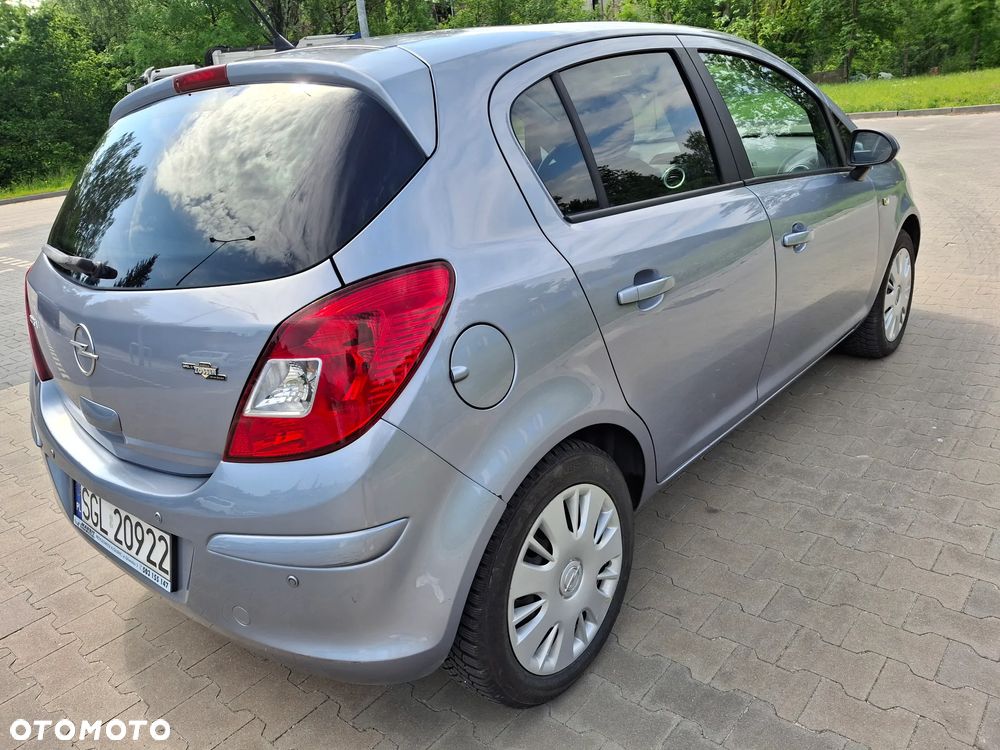 Opel Corsa 1.2 16V Cosmo - 34