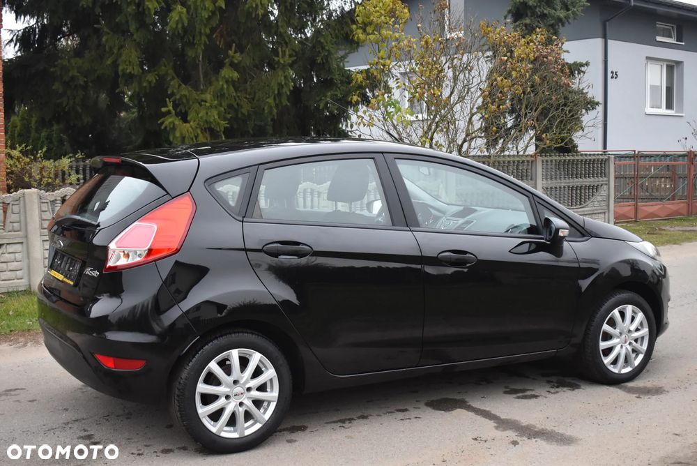 Ford Fiesta - 12
