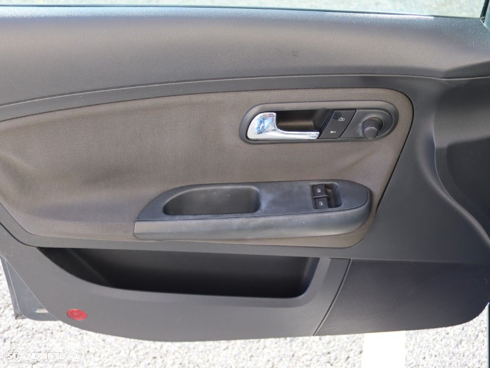 SEAT Ibiza 1.2 12V Reference - 8