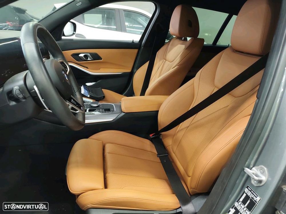 BMW 330 e Edição Desportiva M Auto - 7