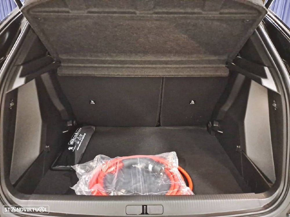 Peugeot e-2008 54 kWh Style - 6