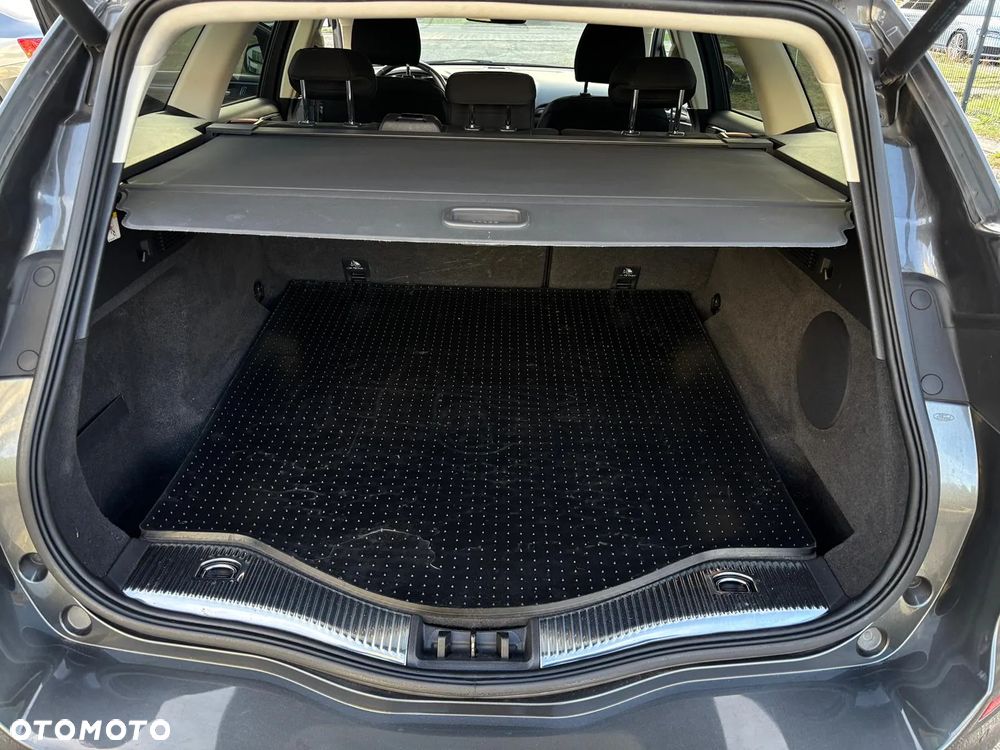 Ford Mondeo Turnier 2.0 EcoBlue Titanium - 36
