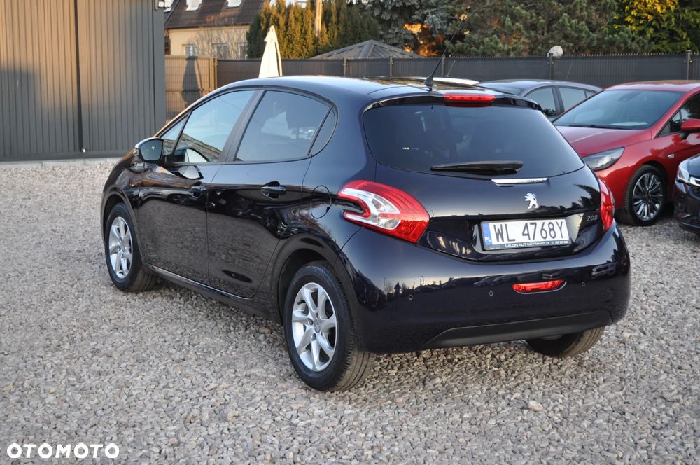 Peugeot 208 - 9