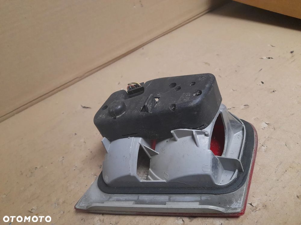 Lampa klapy tył Prawa BMW E46 sedan 98-01 - 5
