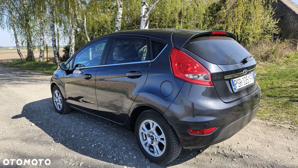 Ford Fiesta 1.25 Titanium - 19