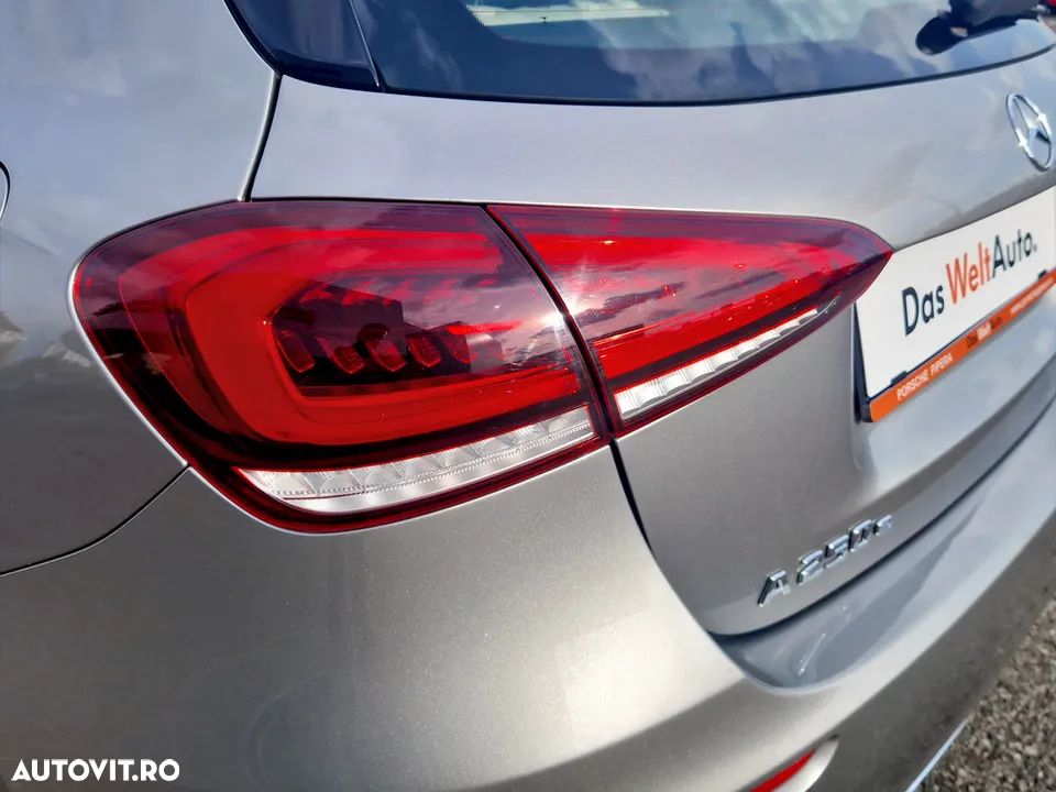 Mercedes-Benz A 250 e Aut. - 10