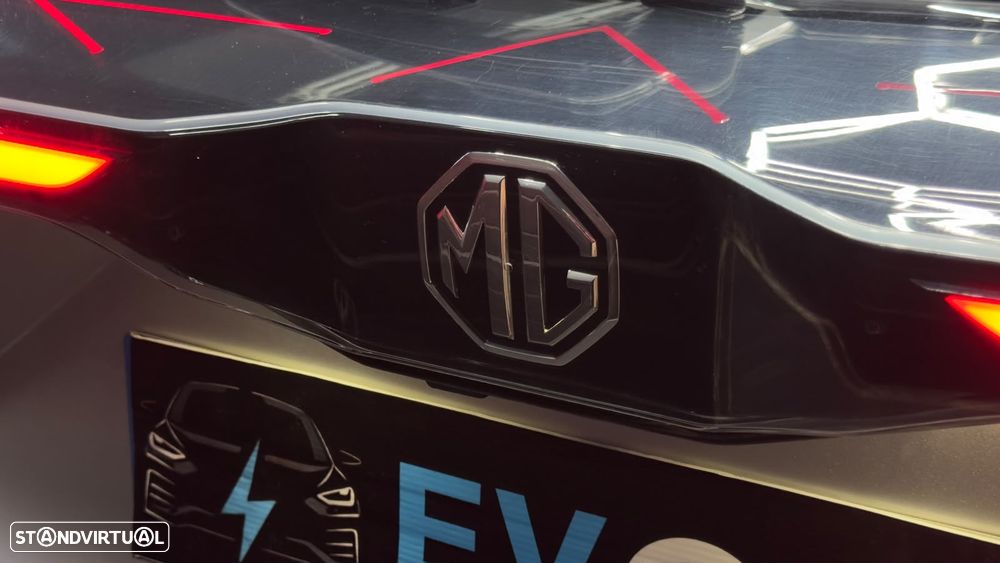 MG MG4 77 kWh Extended Range Luxury - 14