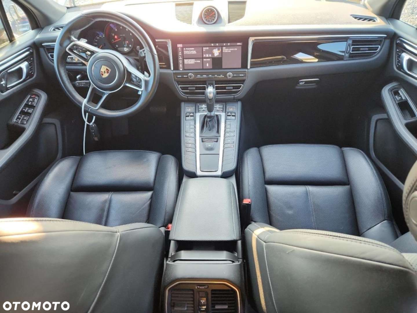 Porsche Macan - 8