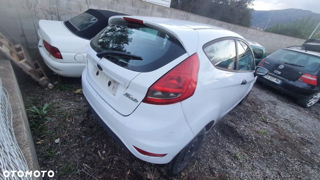 FORD FIESTA MK7 ZDERZAK TYLNY - 3