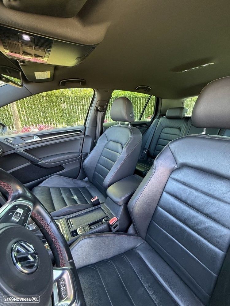 VW Golf 2.0 TSi GTi DSG - 35