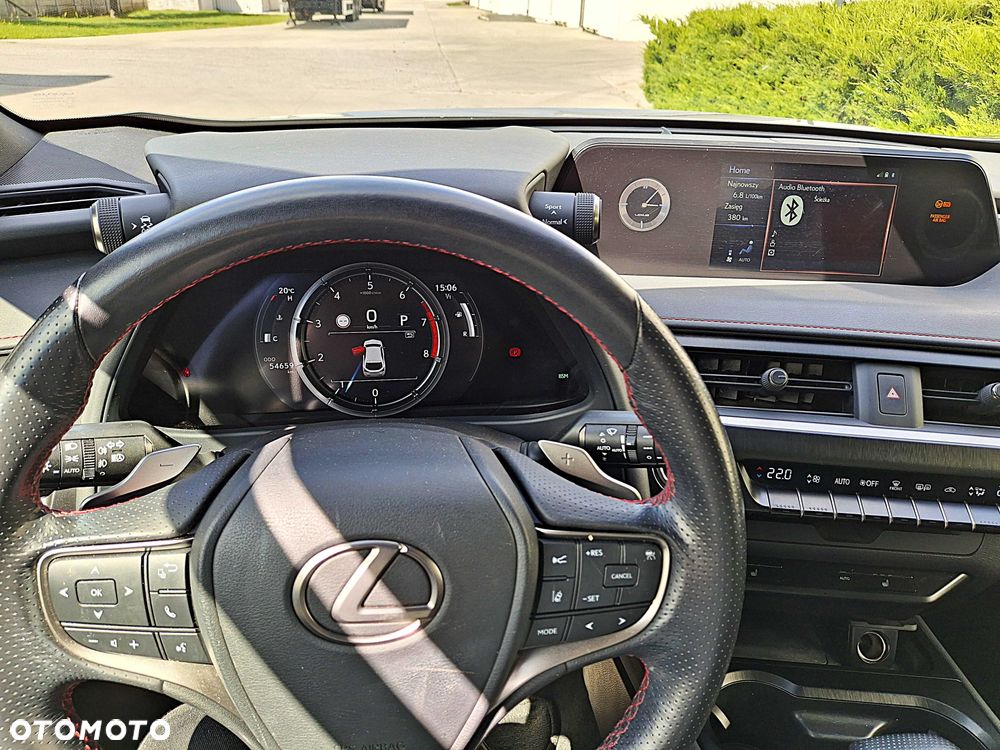 Lexus UX - 6