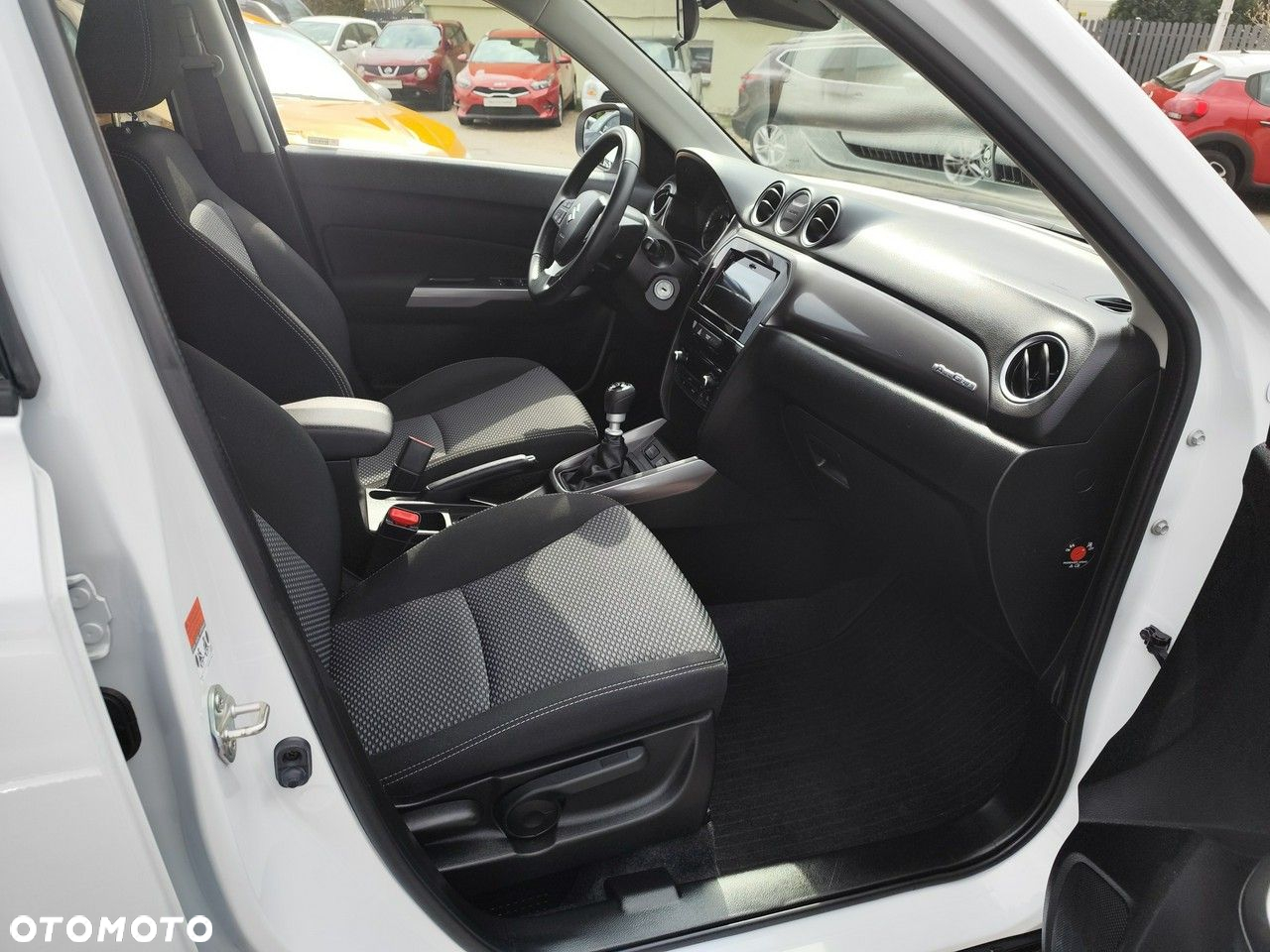 Suzuki Vitara - 11