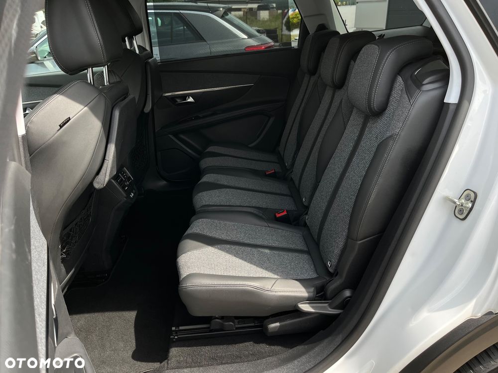 Peugeot 5008 BlueHDi 130 Allure - 24