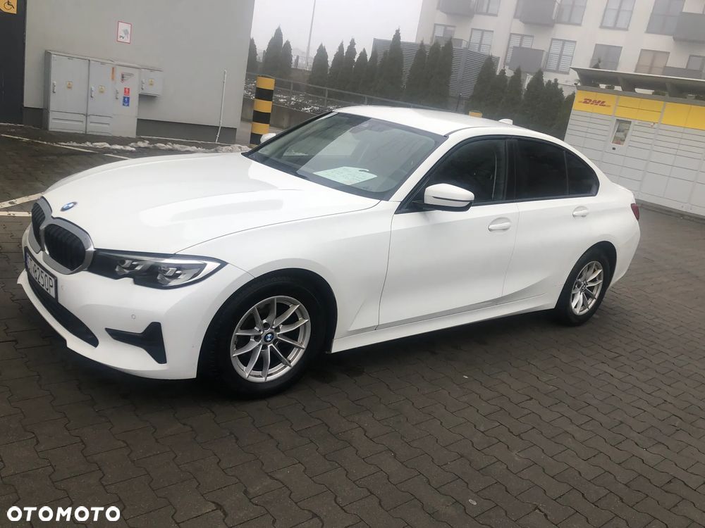 BMW Seria 3 318d Business Edition - 17