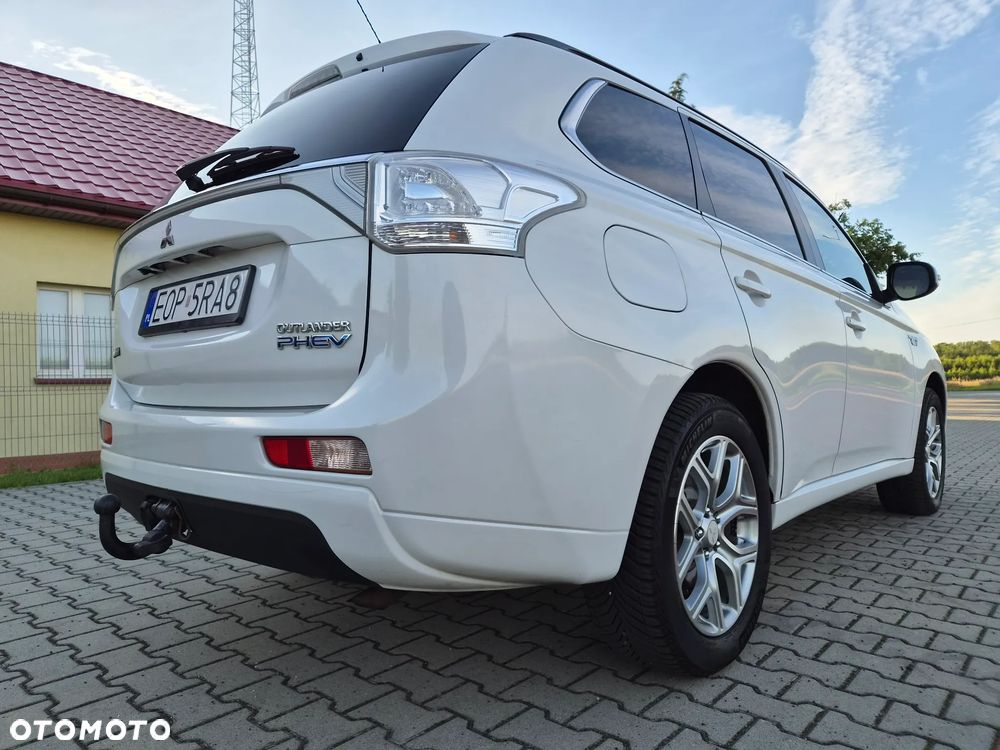 Mitsubishi Outlander 2.0 4WD Top - 3