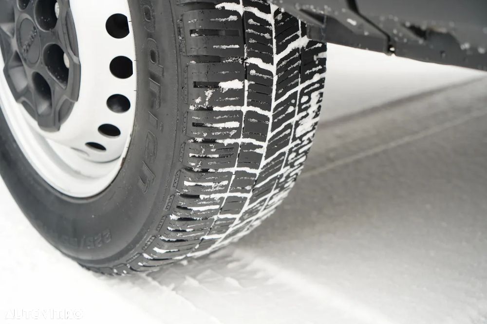 Iveco DAILY 35-140 / TIN / PANEL / HI-MATIC - 17