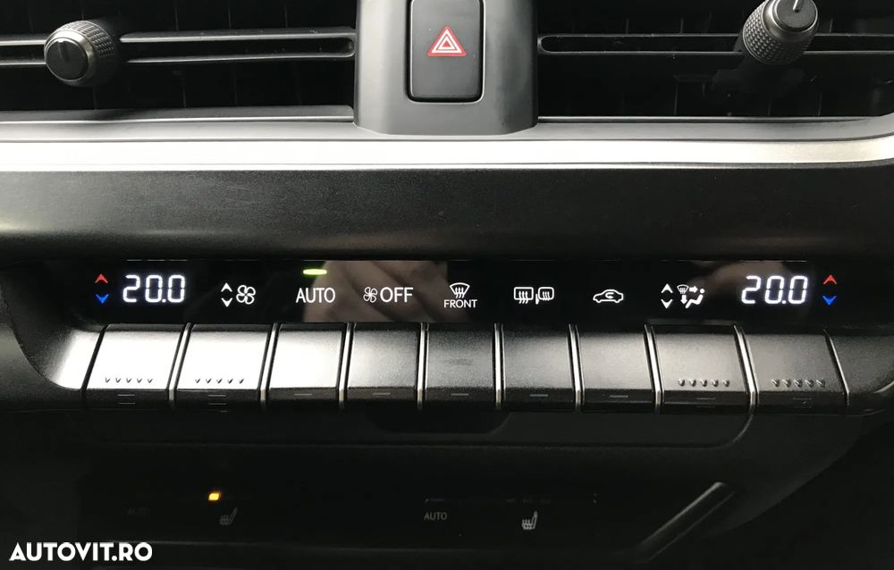 Lexus UX 250h (E-FOUR) Business Edition - 29