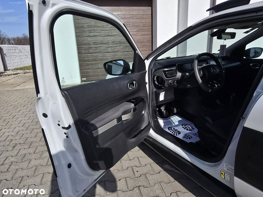 Citroën C4 Cactus - 15