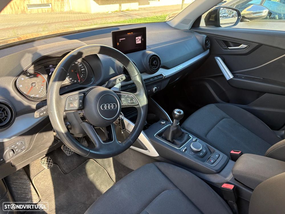 Audi Q2 30 TDI - 22