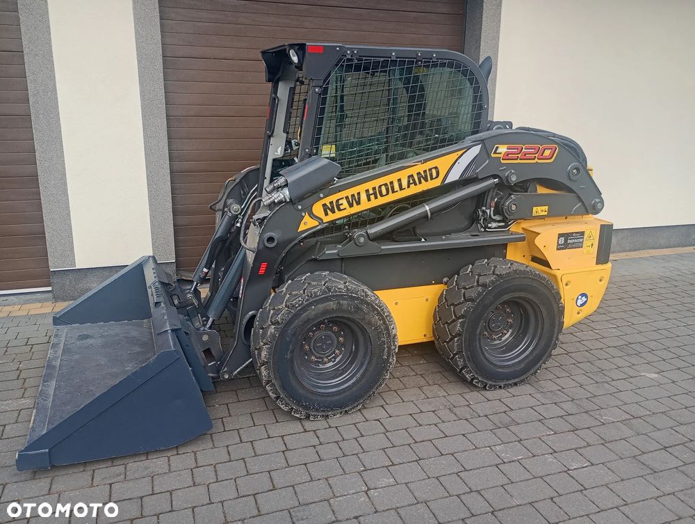 New Holland L220/2017rok/Bobcat/koparka/minikoparka/ładowarka/Miniładowarka - 4