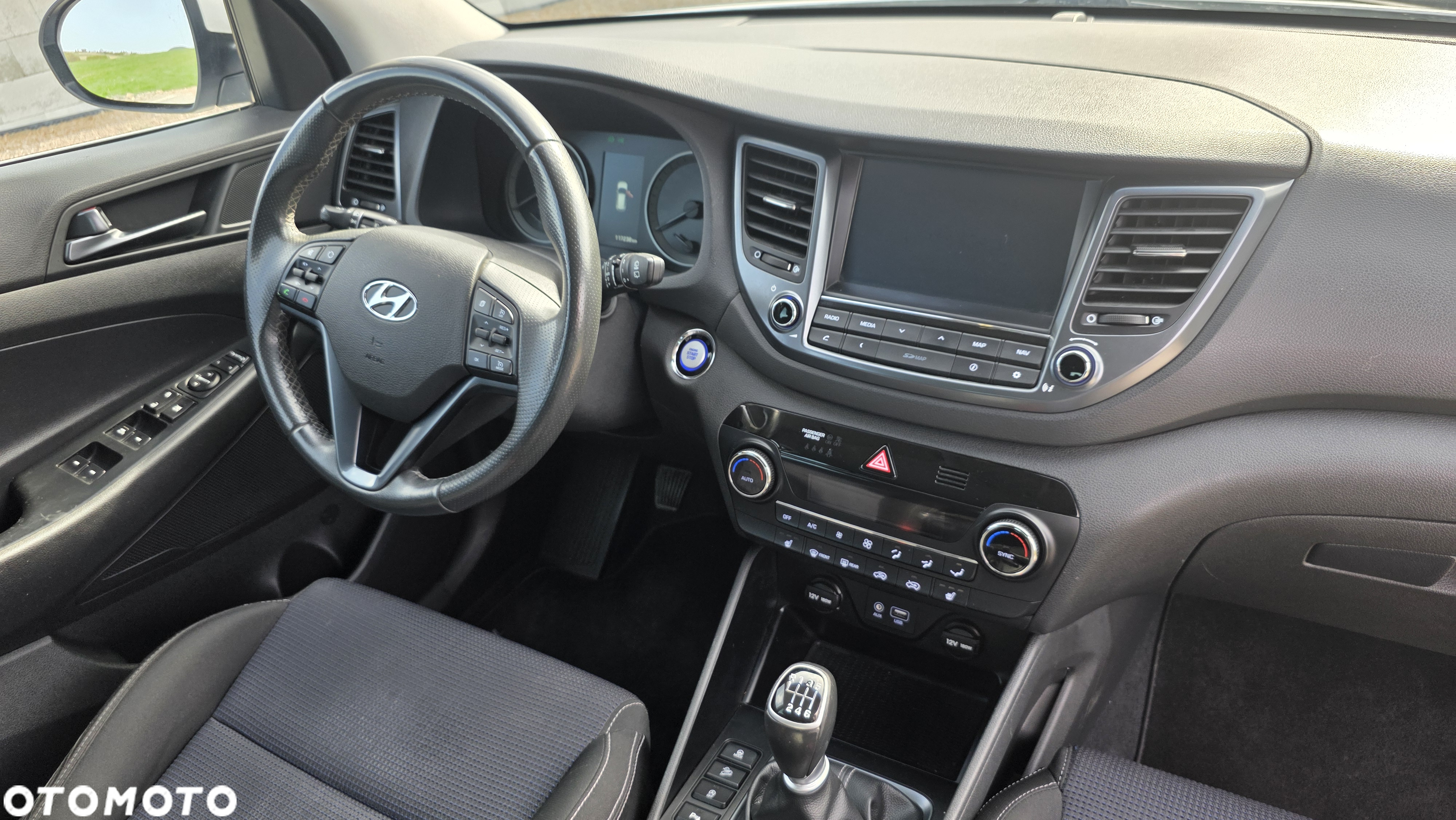 Hyundai Tucson blue 1.7 CRDi 2WD Style - 11