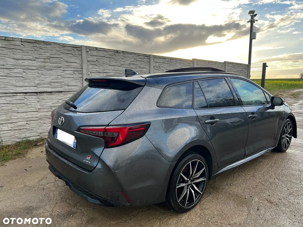 Toyota Corolla 1.8 Hybrid GR Sport - 29