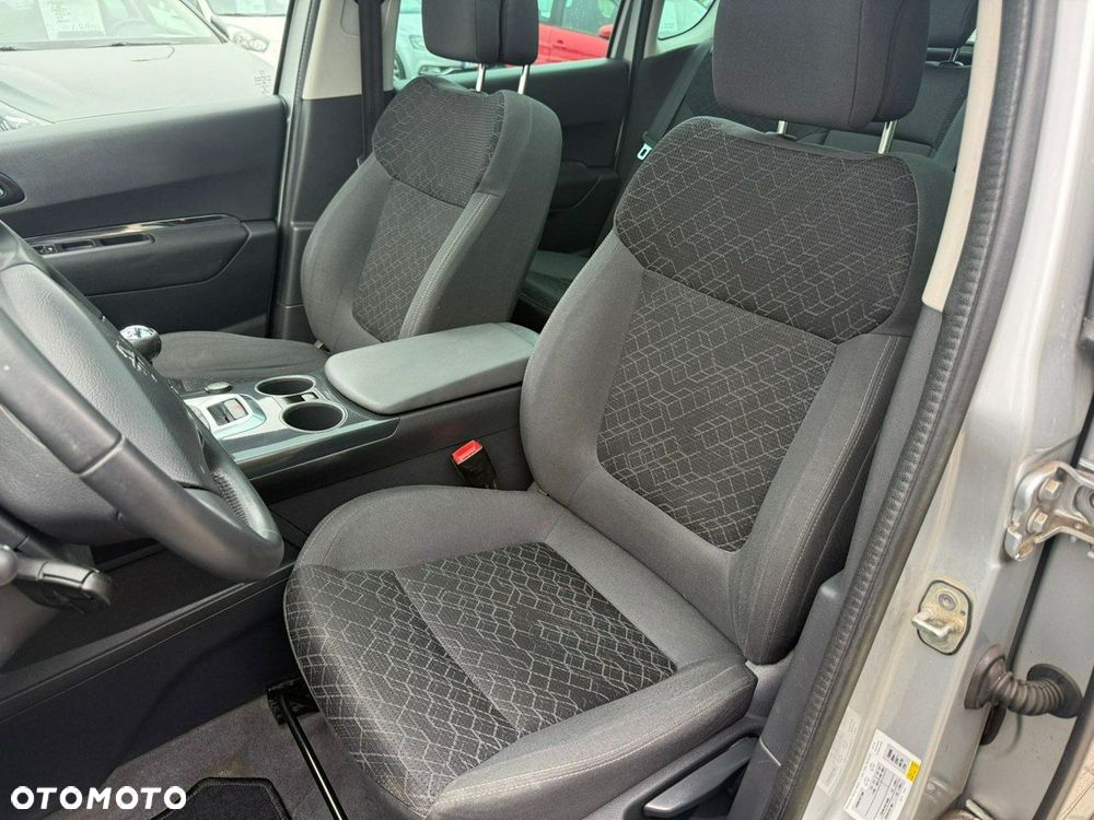 Peugeot 3008 - 13