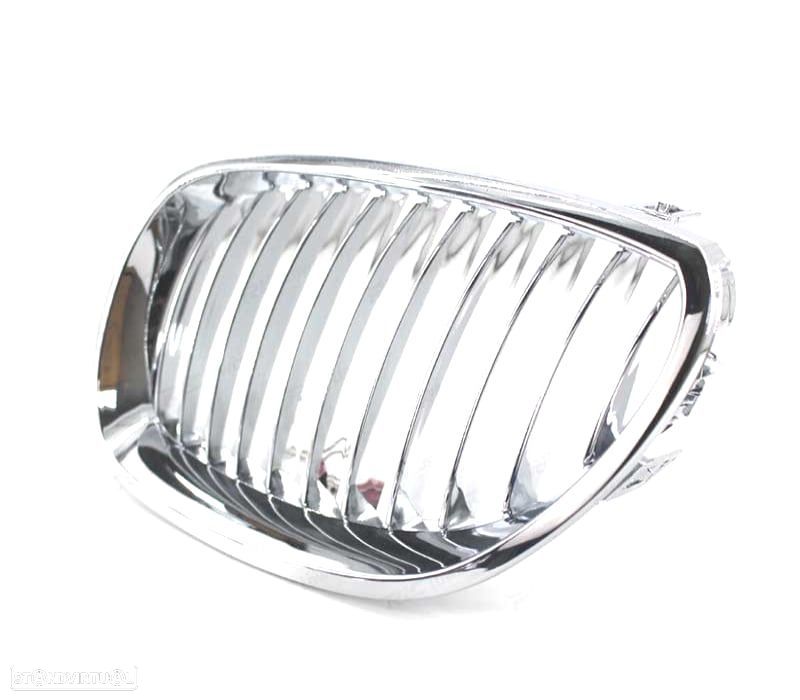 GRELHAS FRONTAIS BMW E60 E61 03-10 CROMADAS - 4