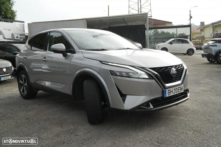 Nissan Qashqai 1.3 DIG-T N-Connecta Xtronic — fotografia 3