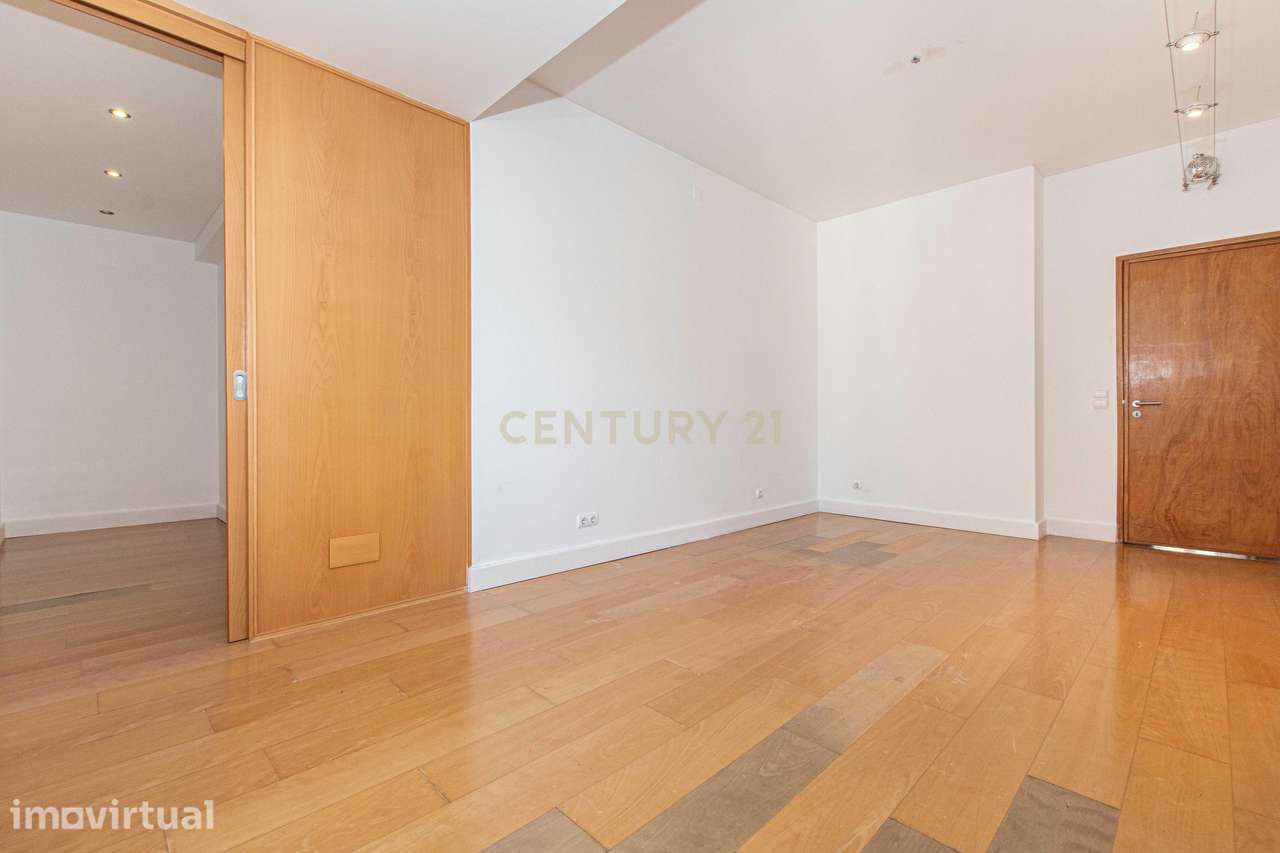 Duplex em Estados Unidos Da America, Lisboa com Vista para a Cidade - Grande imagem: 5/29