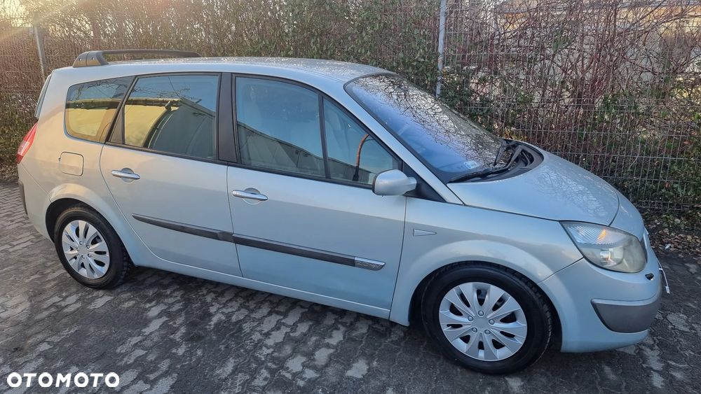 Renault Scenic - 15