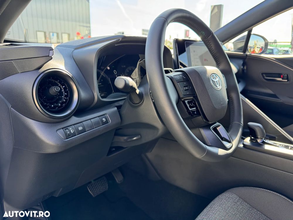 Toyota C-HR 2.0 HEV 180 CP 4x2 CVT Dynamic - 13