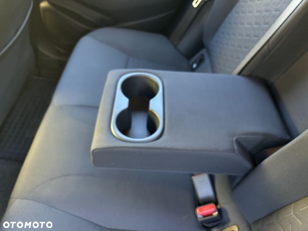 Toyota Corolla 1.8 Hybrid Comfort - 17