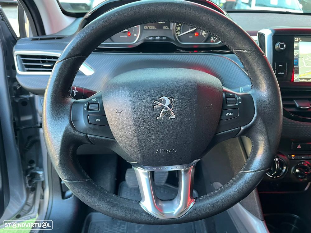 Peugeot 2008 1.6 BlueHDi Style - 21