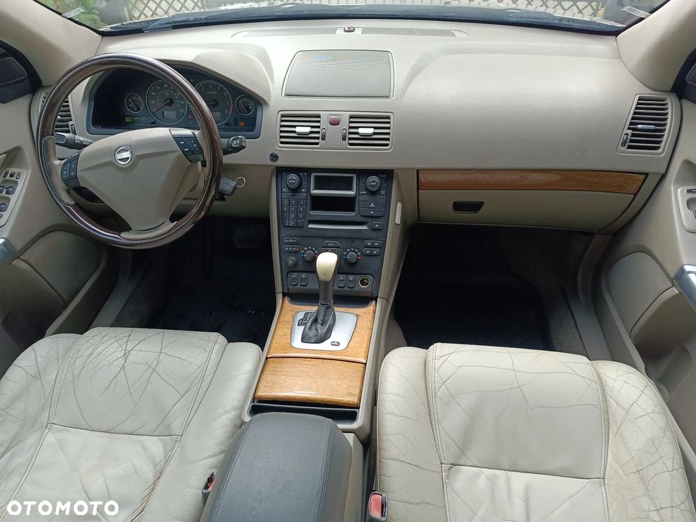 Volvo XC 90 2.9 T6 - 8