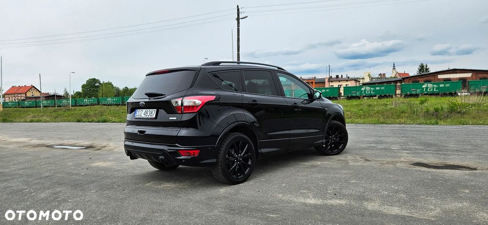Ford Kuga 1.5 EcoBoost 2x4 ST-Line - 9