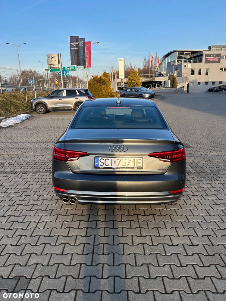 Audi A4 Limousine 2.0 TDI Quattro S tronic - 4