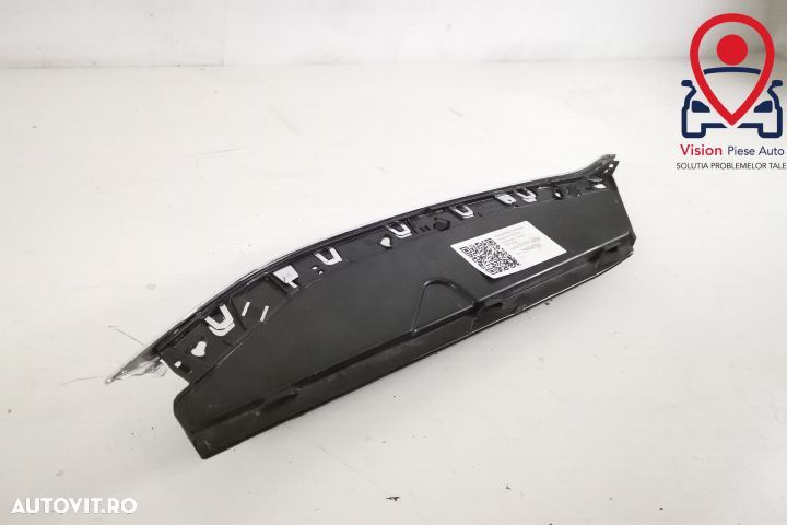 Ornament Crom Far Dreapta Original In Stare Buna Volkswagen VW Touareg - 5