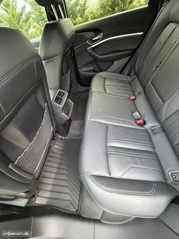 Audi Q8 e-Tron 50 quattro S line - 4