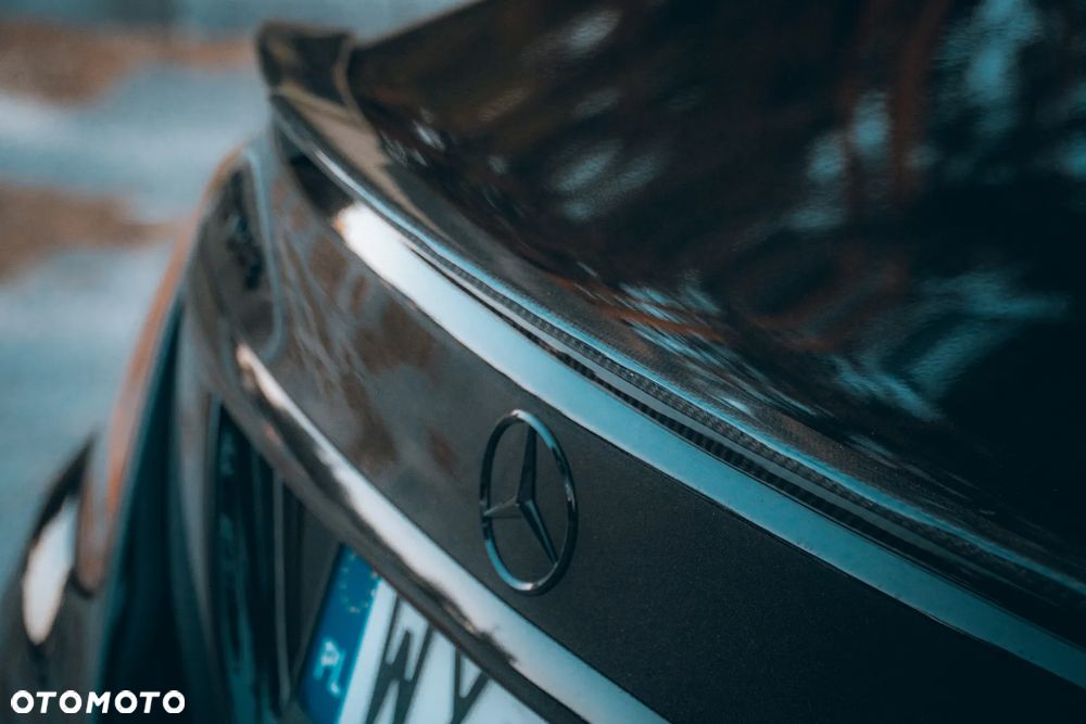 Mercedes-Benz Klasa C AMG 63 S AMG Speedshift 7G-MCT - 14