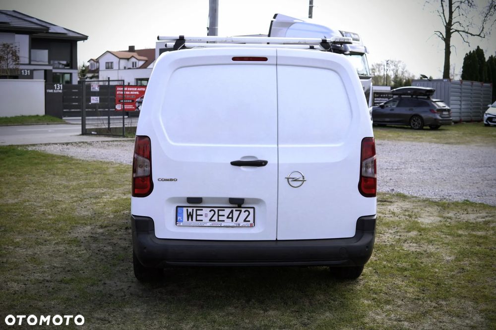 Opel Combo Van 1.2 Enjoy 110KM 4d Long - 8
