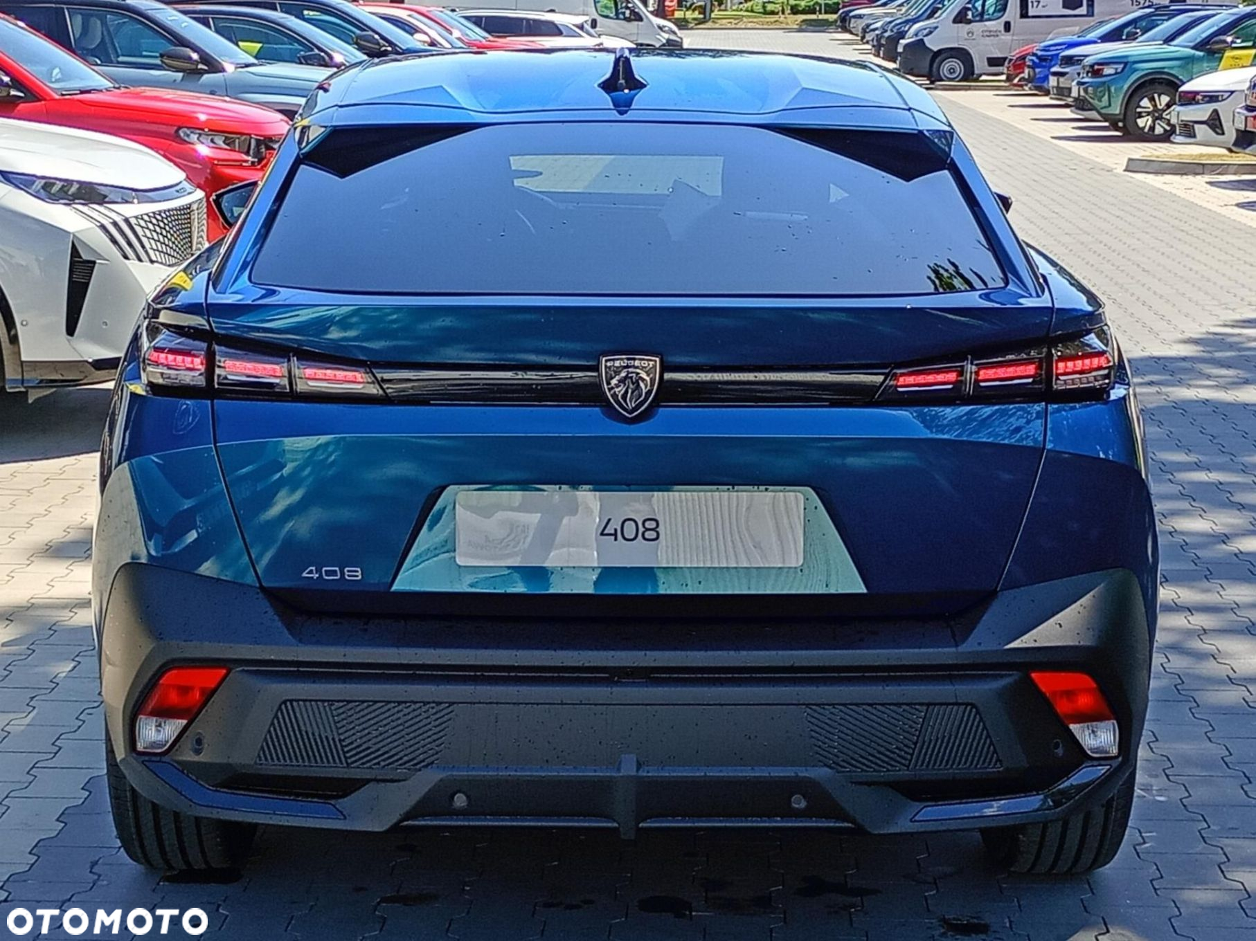 Peugeot 408 - 9