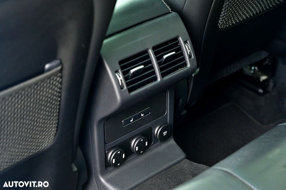 Jaguar F-Pace P250 AWD R-Dynamic Black - 21